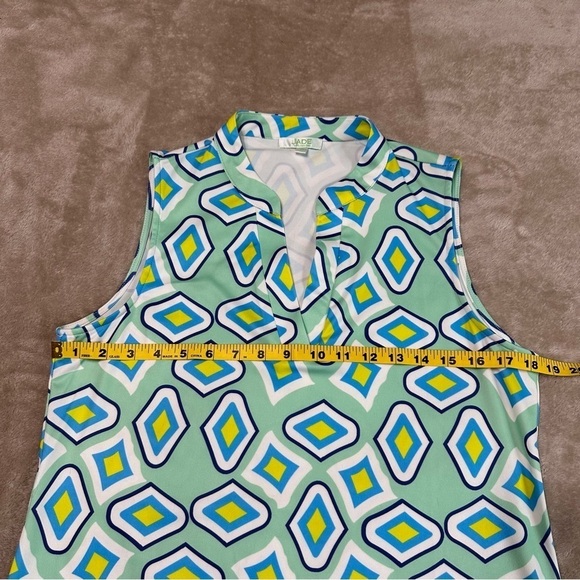 Jade Melody Tam Notch Neck Sleeveless Geometric Top Size Medium - Picture 9 of 13